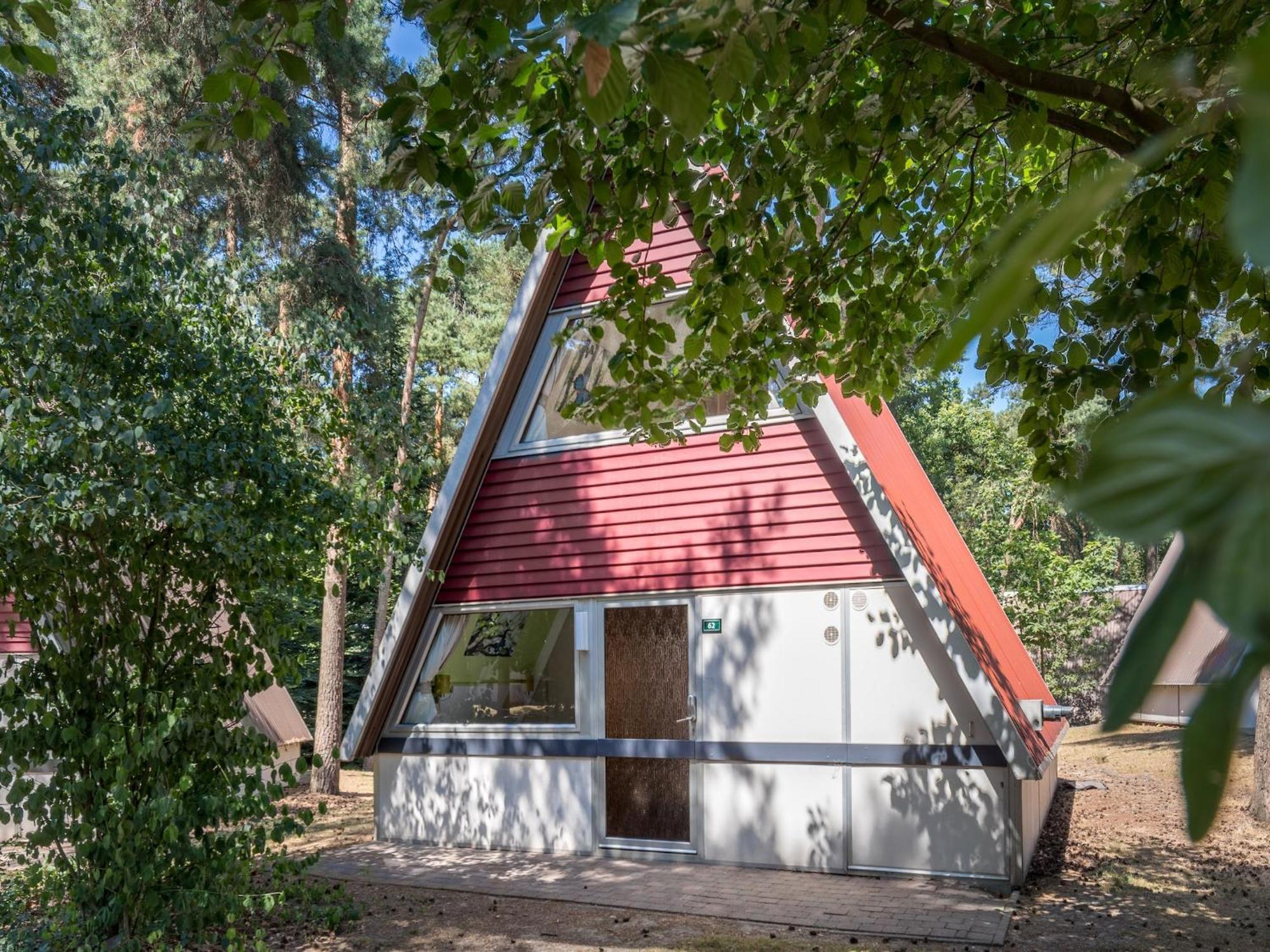 Restyled Bungalow With Dishwasher, In Natural Surroundings Villa Mierlo Exterior photo